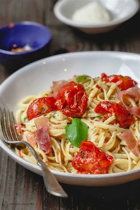 easy-carbonara-recipe-with-roasted-tomatoes-the image