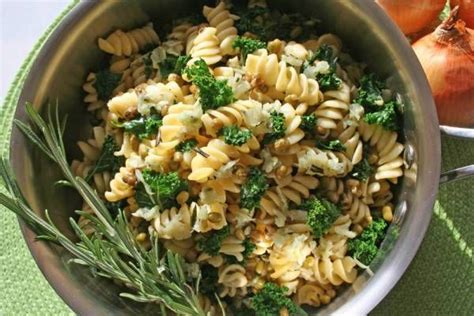 tuscan-fusilli-with-lentils-and-kale-and-ground-turkey image