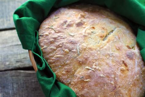 rosemary-roasted-garlic-bread-recipe-food-fanatic image