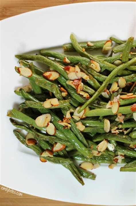 garlic-roasted-green-beans-with-almonds-emily-bites image