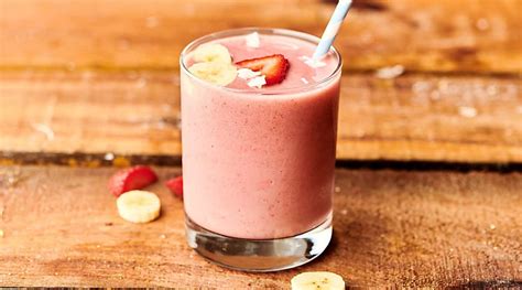 strawberry-banana-smoothie-5-minutes-and-4-ingredients image