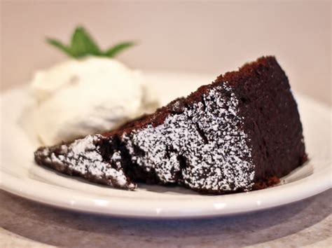 vegan-low-fat-chocolate-cake-the-spiced-life image
