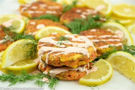 easy-low-carb-salmon-cakes-recipe-with image