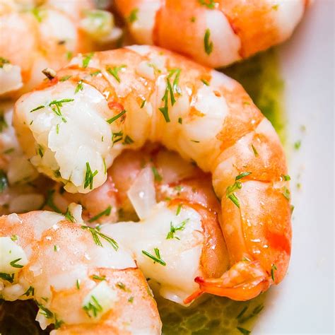 garlic-shrimp-with-lemon-butter-and-dill-the-life image