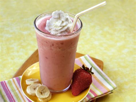 banana-berry-cloud-smoothie-recipes-cooking-channel image