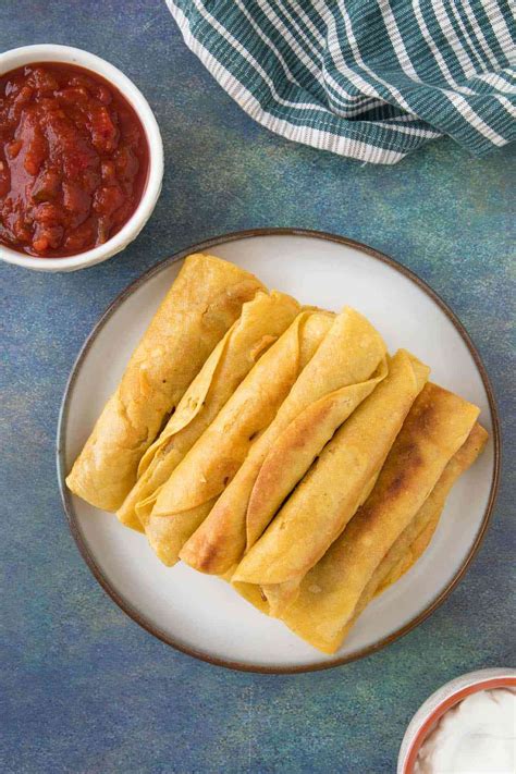 chicken-taquitos-baked-or-fried-chili-pepper-madness image