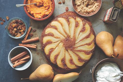 pumpkin-upside-down-cake-with-caramelized-pears image