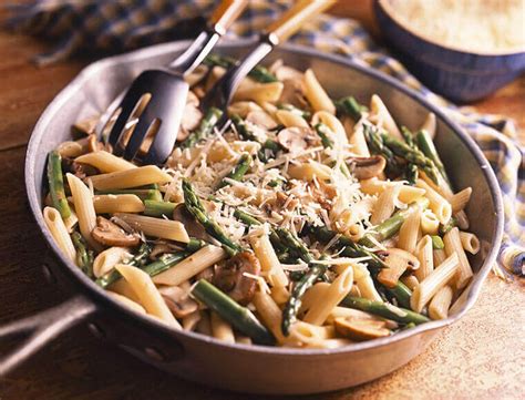 asparagus-penne-with-garlic-butter-sauce-land-olakes image