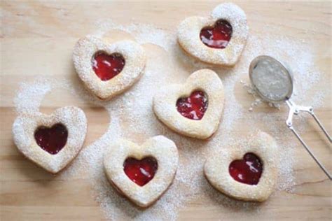 heart-shaped-valentine-linzer-cookies-31-daily image