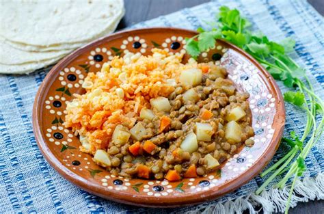 delicious-and-easy-mexican-style-vegan-picadillo-doras image