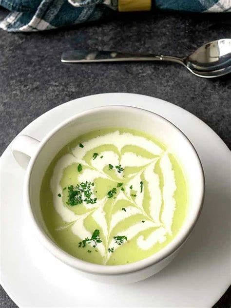 irish-potato-leek-soup-pudge-factor image