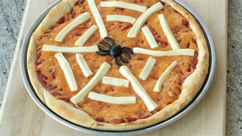 unscary-spiderweb-pizza-recipe-pillsburycom image