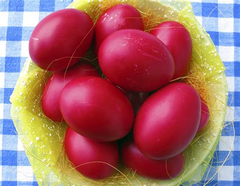 the-red-egg-game-is-a-tradition-for-greek-easter-the image