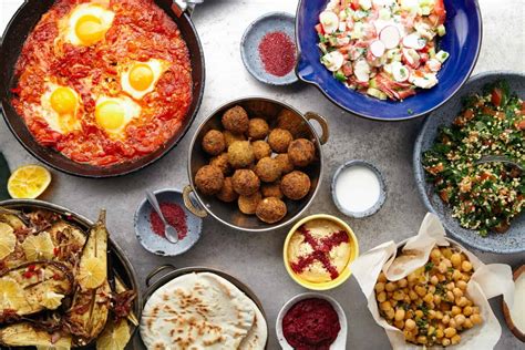 16-traditional-israeli-foods-everyone-should-try image