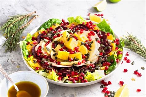 easy-ensalada-de-nochebuena-christmas-eve-salad-a image