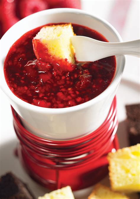 raspberry-fondue-recipe-from-the-fondue-bible image