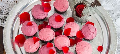 red-velvet-beet-cupcakes-with-raspberry-icing image