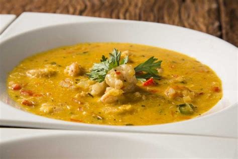 22-most-popular-latin-spanish-seafood-dishes image