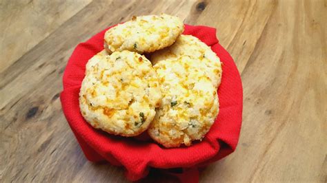 red-lobster-biscuits-copycat-gluten-freed image