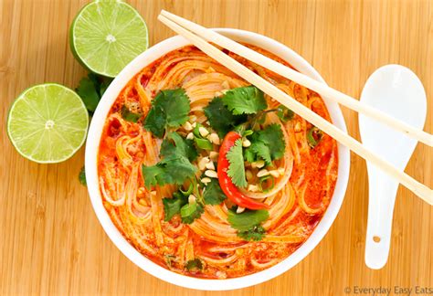 thai-spicy-noodle-soup-vegetarian-vegan image
