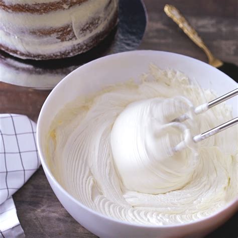 white-chocolate-buttercream-recipe-grace-parisi-food image