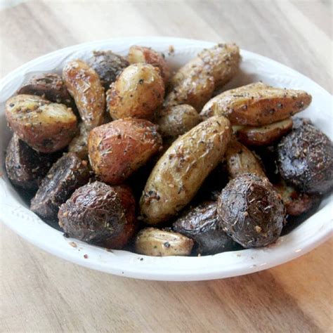 roasted-baby-potatoes-with-garlic-and-italian-herbs image