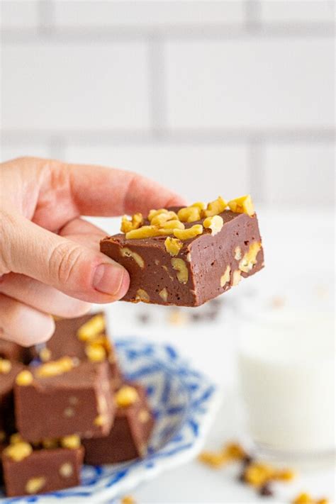 easy-chocolate-walnut-fudge-kitchen-divas image