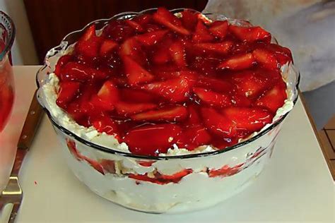 strawberries-and-cream-trifle-recipe-sidechef image