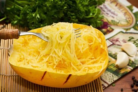 how-to-cook-spaghetti-squash-in-a-pressure-cooker image