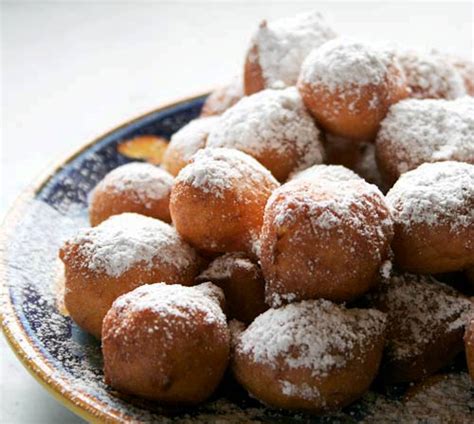 sweet-ricotta-fritters-italian-food-forever image