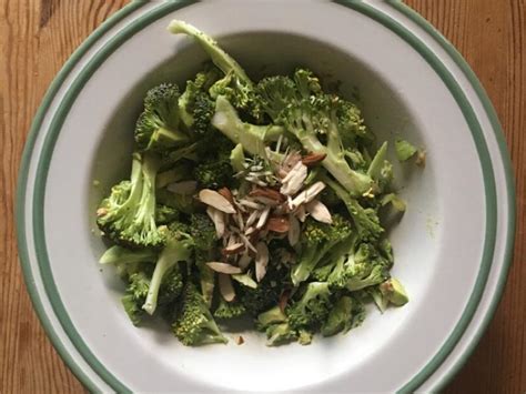 raw-broccoli-salad-recipe-and-nutrition-eat-this-much image