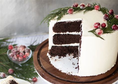 dark-chocolate-peppermint-cake-los-kitchen image