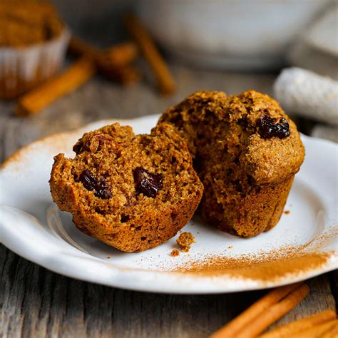 cinnamon-raisin-muffins-recipe-kelloggs image