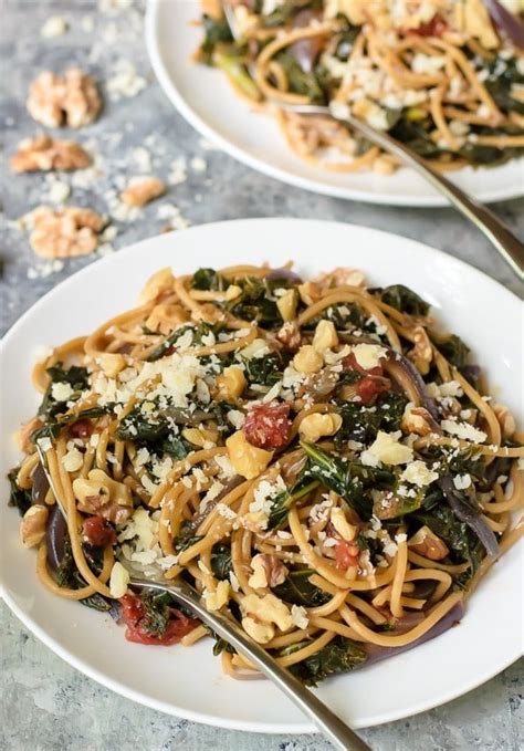 kale-pasta-with-walnuts-health-vegetarian image