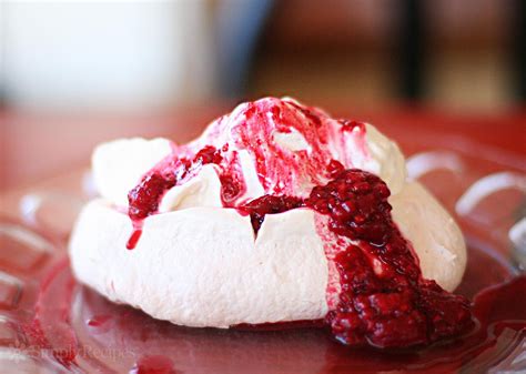 pavlova-egg-white-meringue-dessert-recipe-simply image