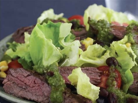 pan-fried-skirt-steak-with-salsa-verde-recipes-me image