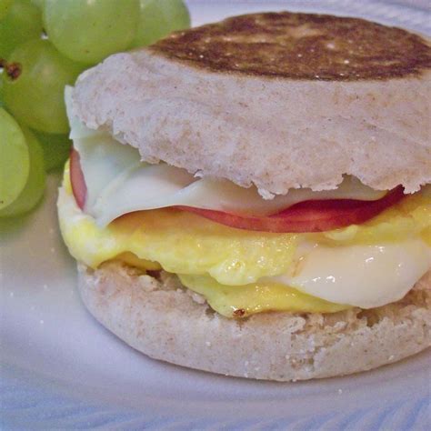 breakfast-sandwich image