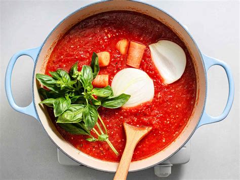 the-best-italian-american-tomato-sauce image