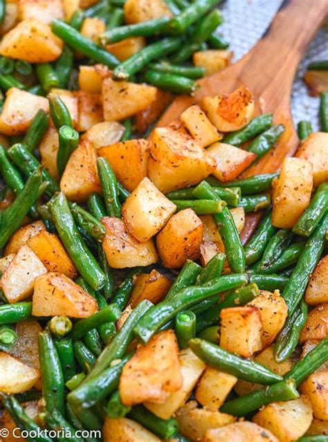 roasted-green-beans-and-potatoes-cooktoria image