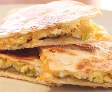 scrambled-egg-quesadilla-easy-breakfast-quesadillas image