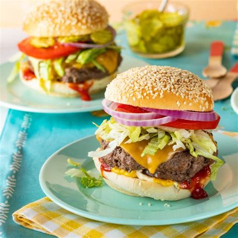 best-classic-cheeseburger-recipe-how-to image