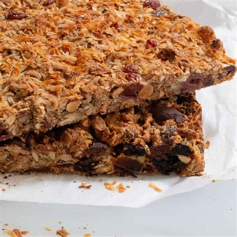 homemade-dried-fruit-nut-bars-mother-would-know image