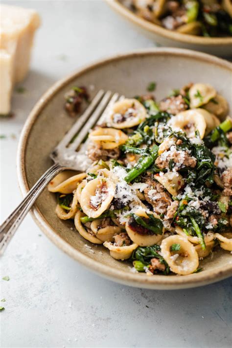 broccoli-rabe-and-sausage-pasta-a-beautiful image