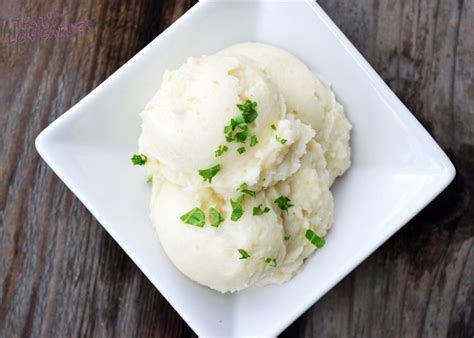 cauliflower-mashed-potatoes-low-carb-recipes-by image