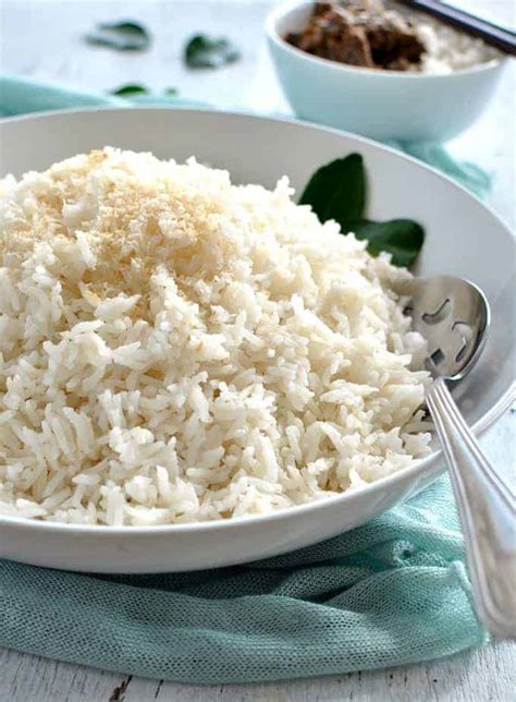 coconut-rice-fluffy-not-gluey-recipetin-eats image
