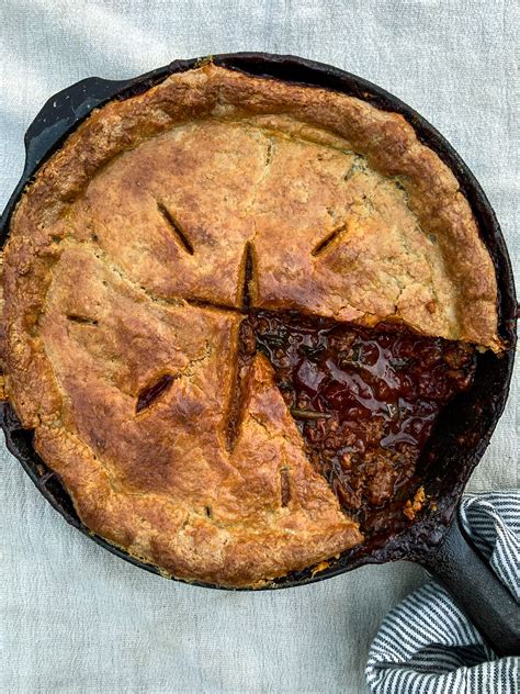 spicy-lamb-beet-pot-pie-dishing-up-the-dirt image