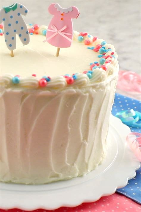 white-sour-cream-layered-cake-daisy-brand image