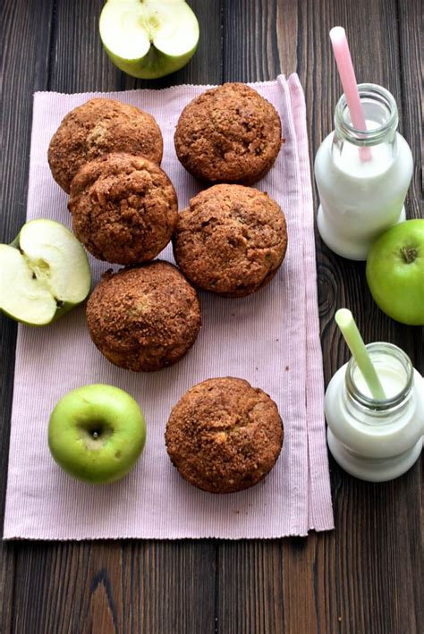 apple-zucchini-muffins-recipe-cookme image