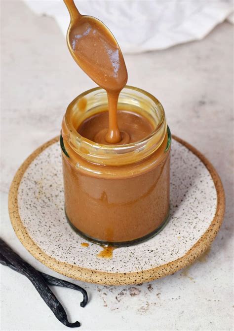 vegan-salted-caramel-sauce-easy-recipe-elavegan image