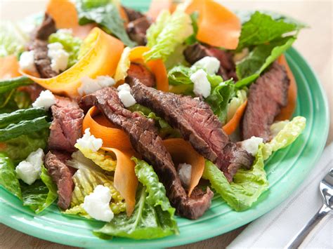 recipe-steak-and-goat-cheese-salad-whole-foods-market image